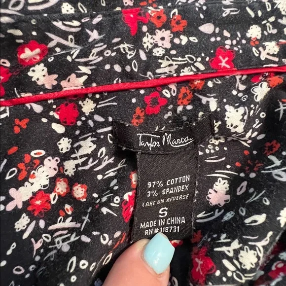 Stunning Taylor Marco Floral Blouse - Size S - Picture 3 of 8